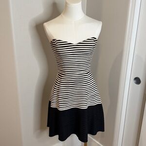 PARKER Black and white strapless party dress